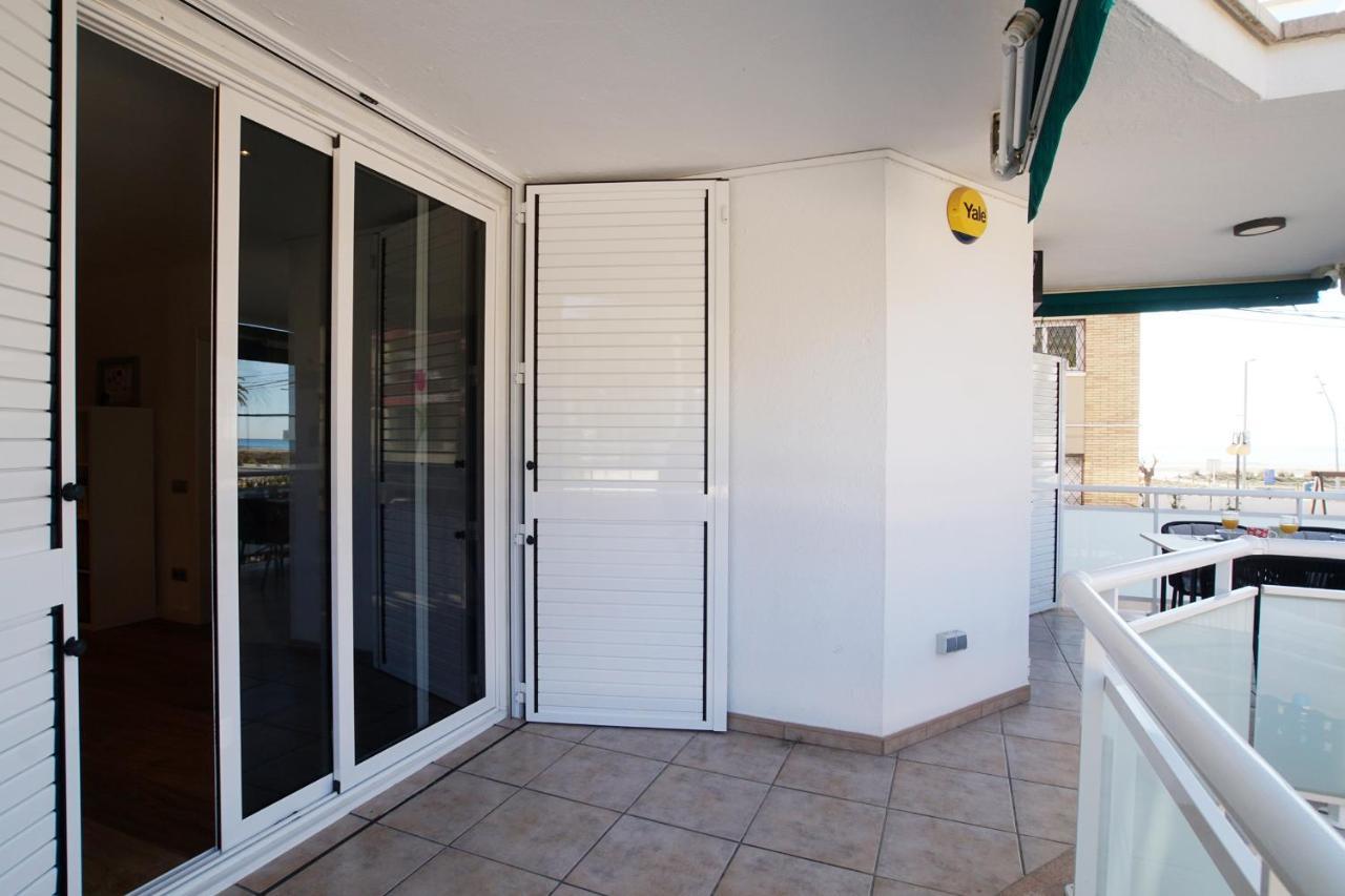 Beach Club House Apartment Castelldefels Exterior photo